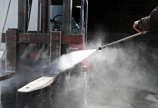 Best Rust Removal  in Rolla, ND